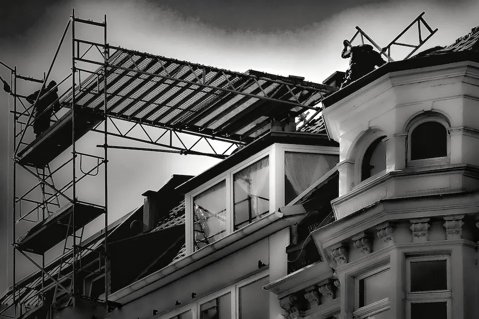Elevated scaffolding structure used for roofing and exterior renovation projects in Stockton